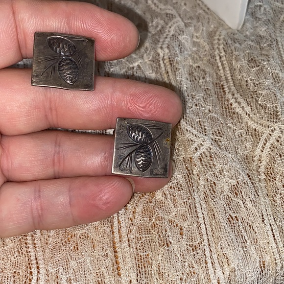 Vintage Stuart NYE sterling marked square pinecone design angled cuff links - Picture 3 of 8